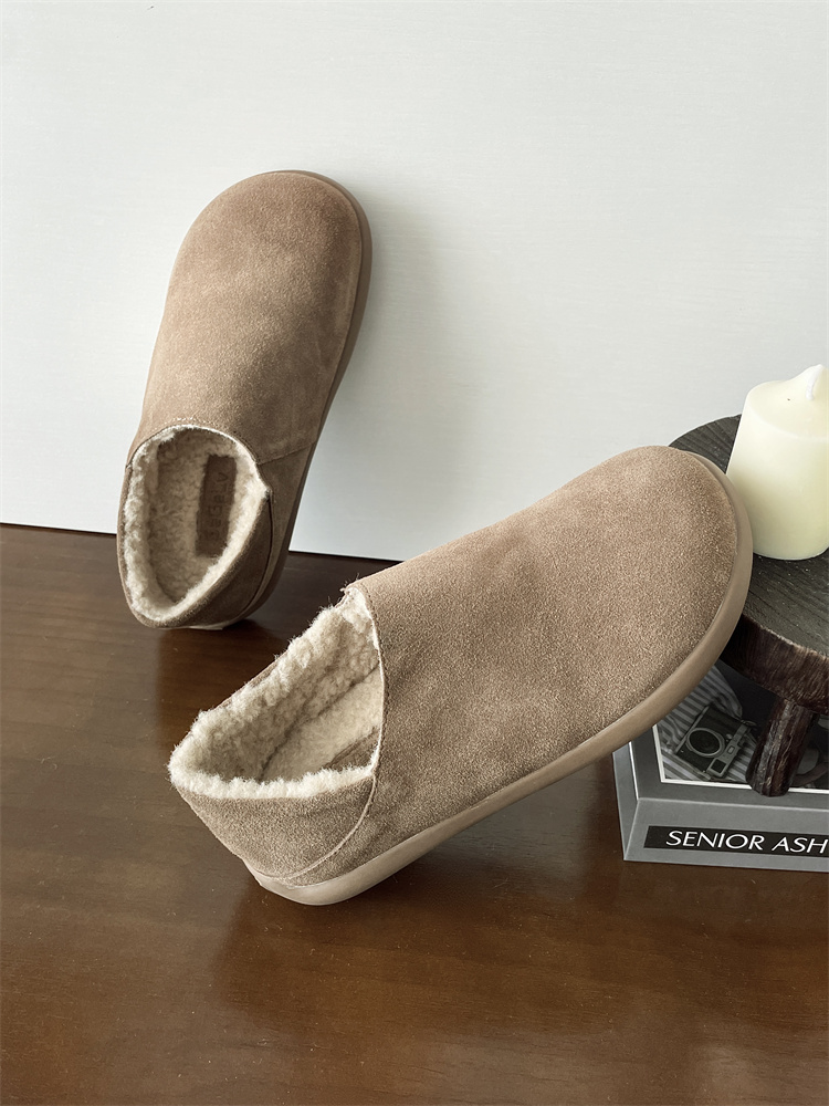 Fleece-Lined Clog Shoes for Women Thick Sole All-Wrap Mule Slippers Furry Half Slippers Winter Outdoor Slip-On Warm Cotton Shoes - Image 3