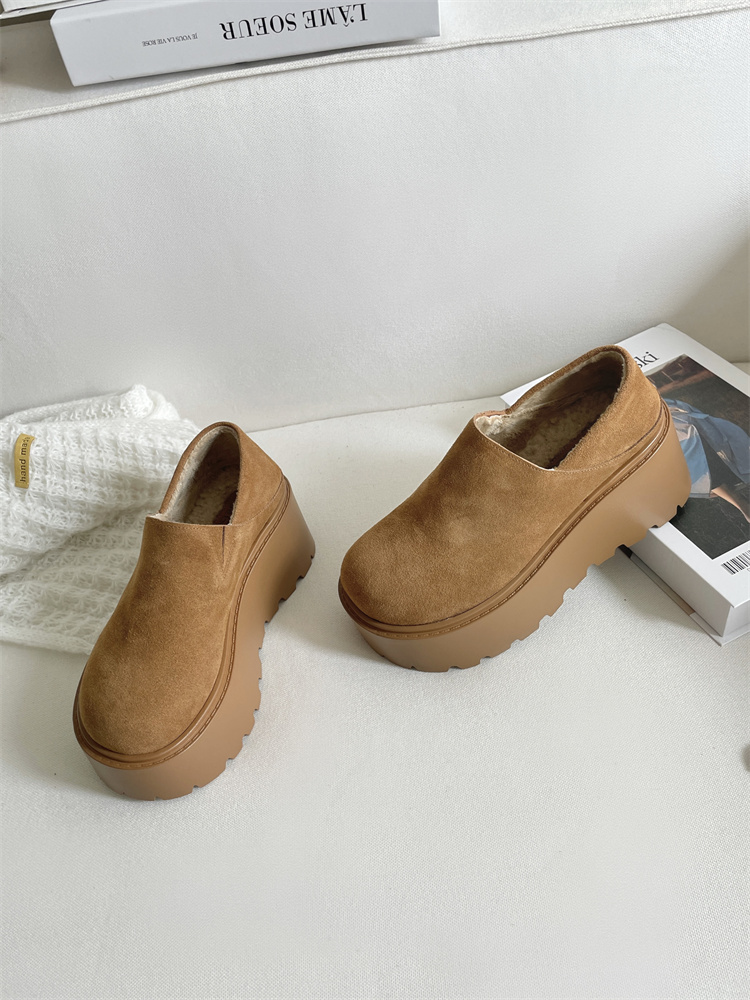 2024 Winter Forest Style Cowhide Round Toe Elevated Cotton Lined Short Boots Snow Boots - Image 4