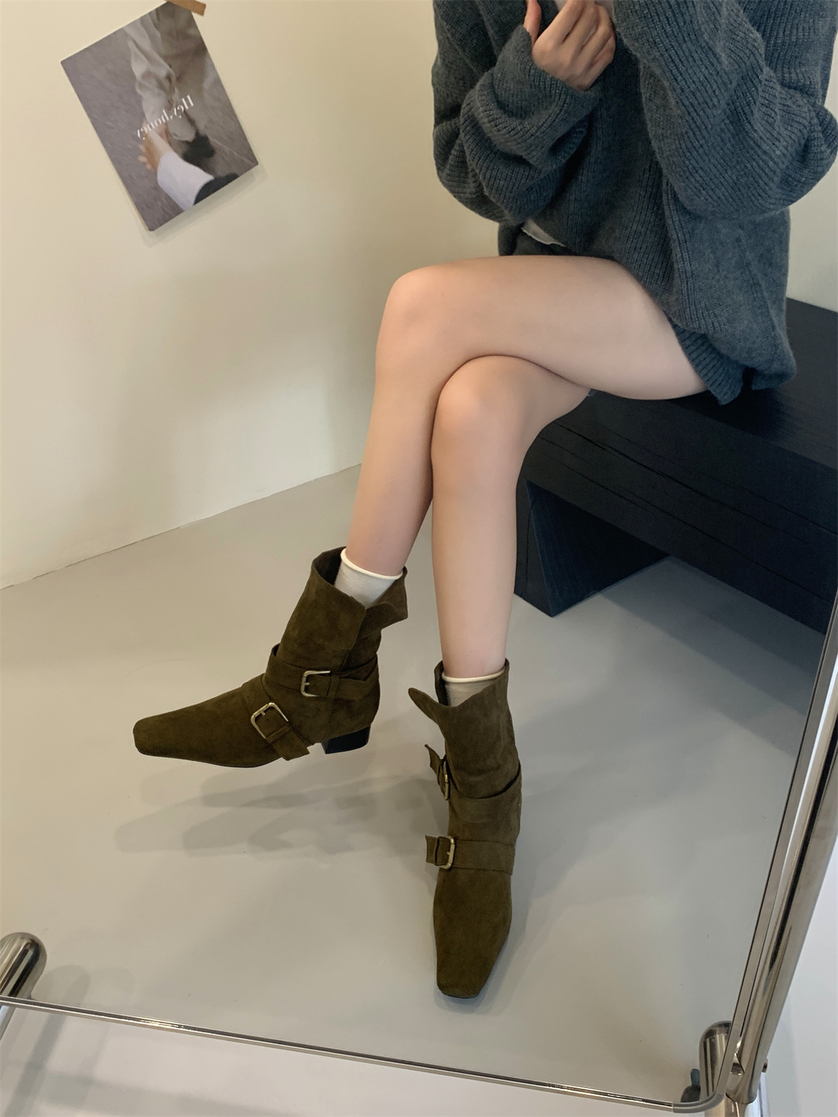 2025 Korean Style Retro French Short Boots Square Toe Suede Mid Calf Women's Boots - Image 3