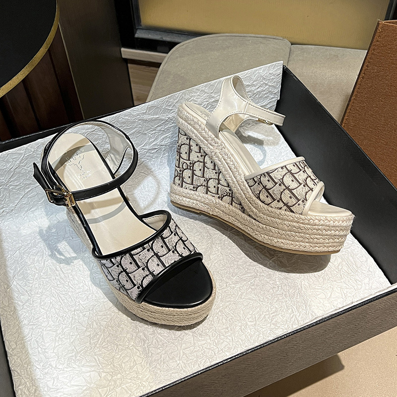 2025 Spring Summer New Light Luxury Jacquard One-Strap Buckle Heightening Waterproof Platform Woven Wedge Thick Sole Women's Sandals